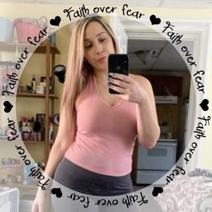 Meet your Posher, Zaina